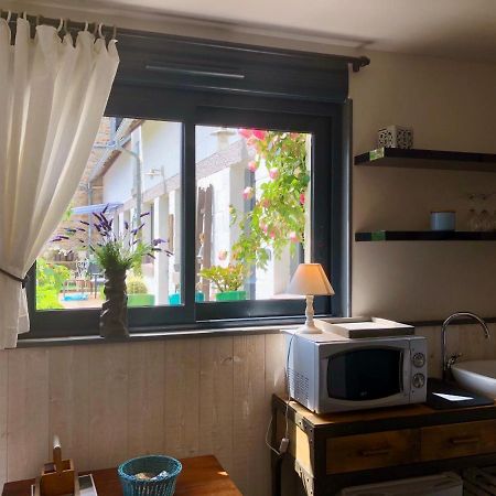 Le Grenier Du Jardin Bed & Breakfast Pontorson Dış mekan fotoğraf