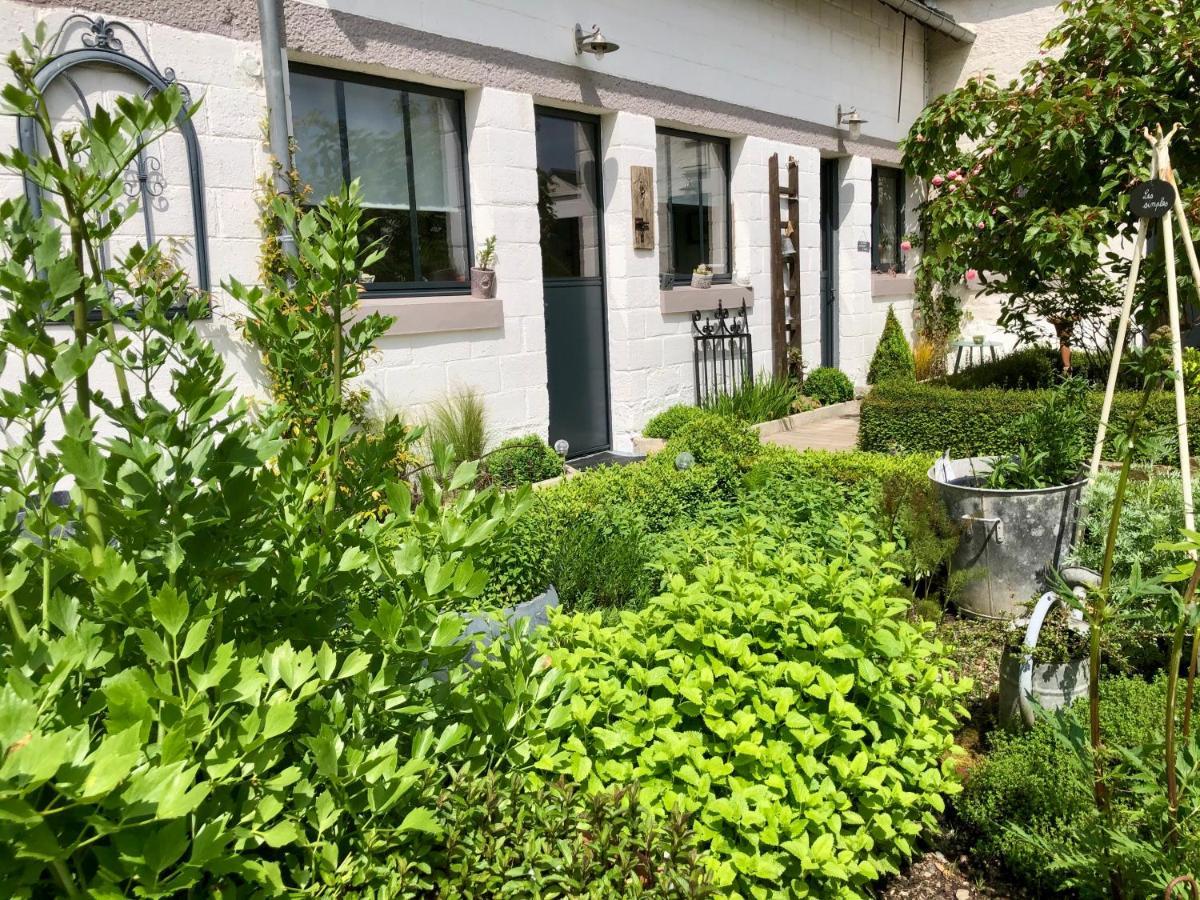 Le Grenier Du Jardin Bed & Breakfast Pontorson Dış mekan fotoğraf
