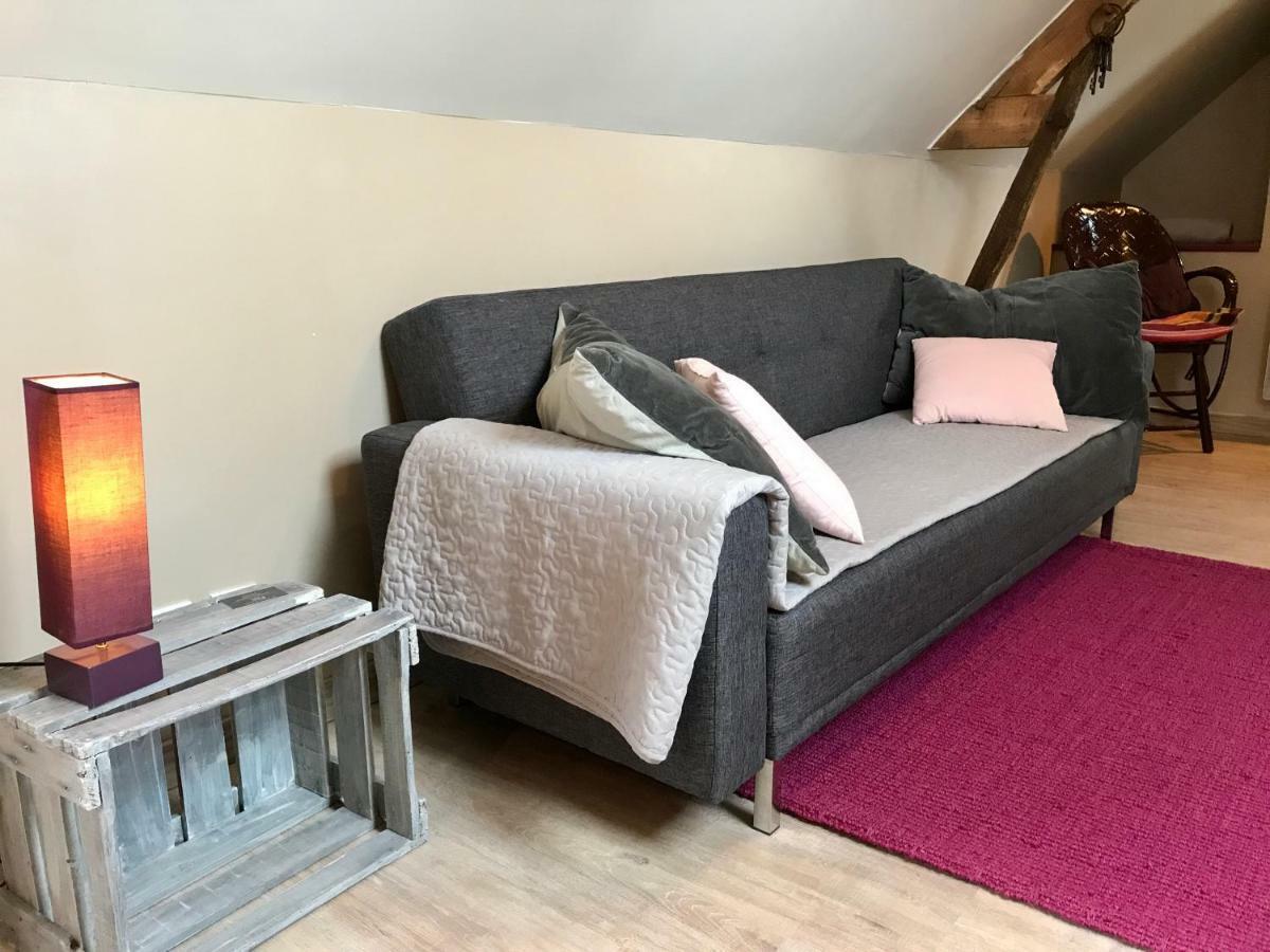 Le Grenier Du Jardin Bed & Breakfast Pontorson Dış mekan fotoğraf